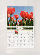 Load image into Gallery viewer, Country Gardens Folding Calendar 2026 (Item # 289855)